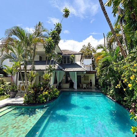 Villa Eindra Seminyak Esterno foto