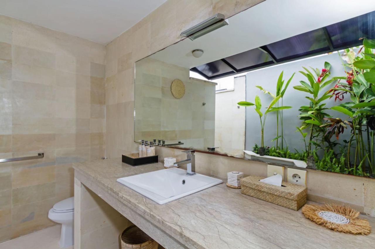 Villa Eindra Seminyak Esterno foto